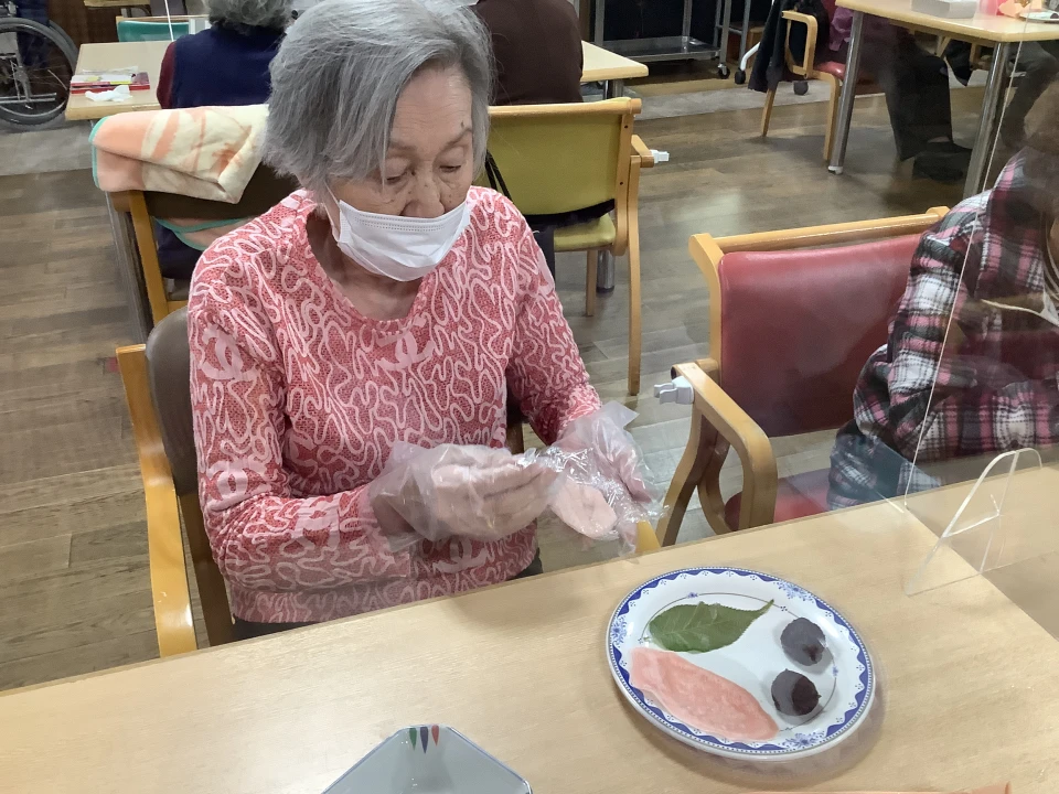 おやつ作り　桜餅